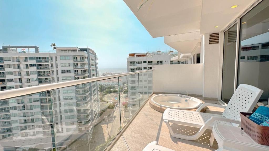 exclusivo condominio cerca al mar - 2