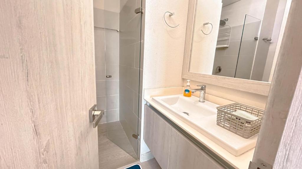 exclusivo condominio cerca al mar - 3