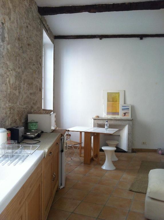 Old town Nice stunning modern 1 bedroom flat sleeps 3 - 5