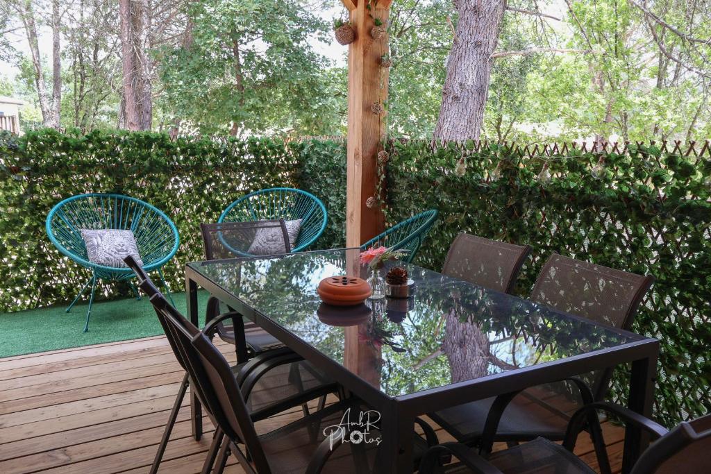Chalet tous confort avec piscine lagon - 3