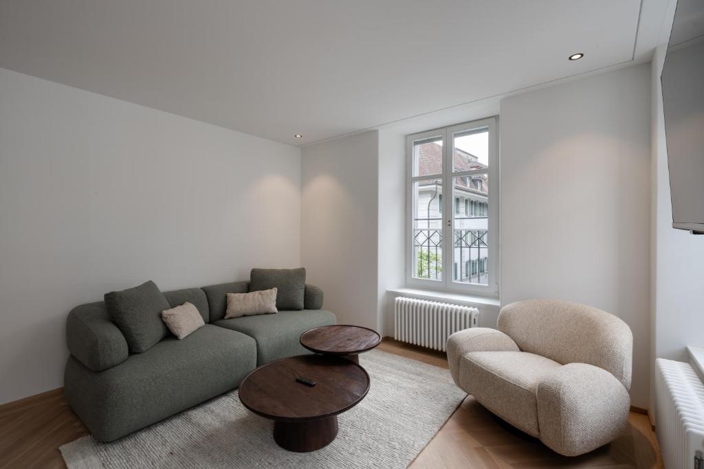 ODA Suites - self check-in apartments, old town - 3