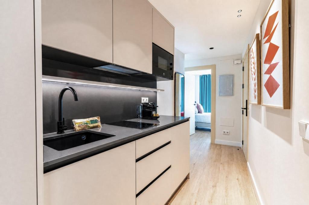 Nebo Alameda 4 – Bright New stylish – 1st Floor - 4