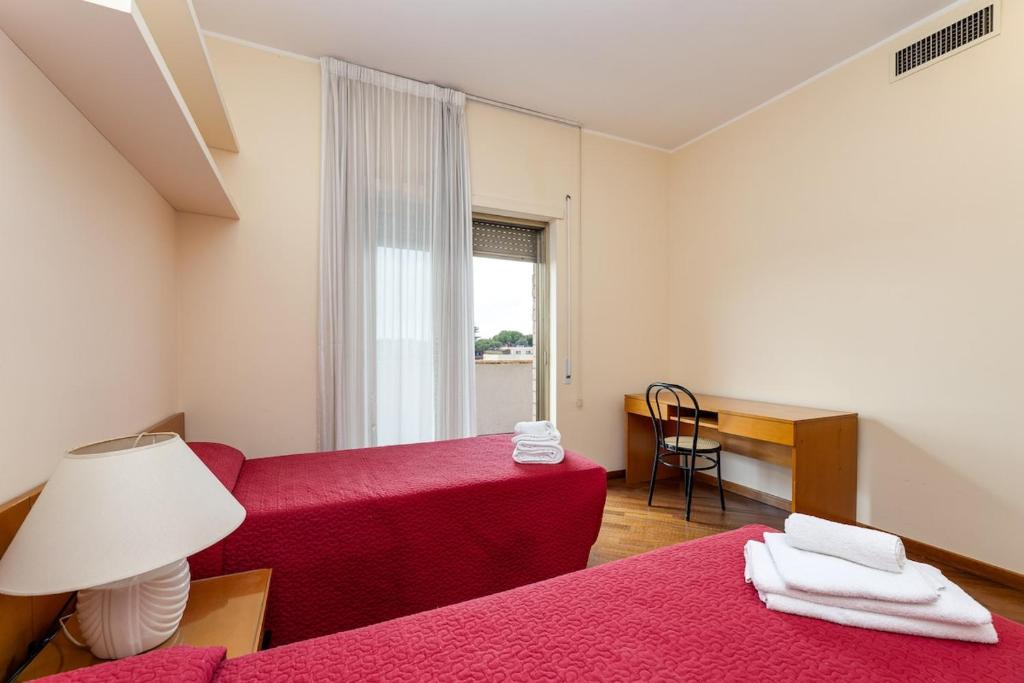 Bright Apartment with View and Parking - 2