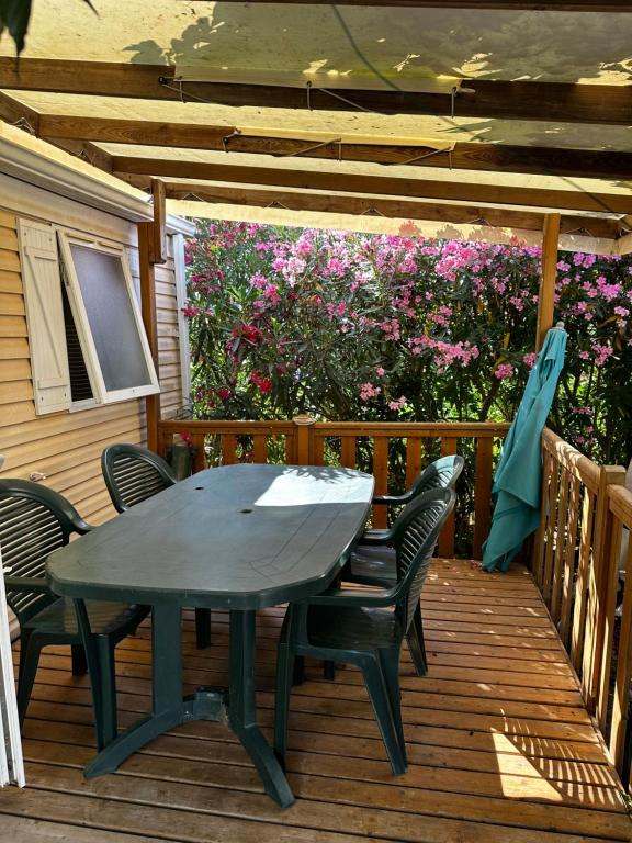 Mobil-home tout confort à Fréjus - 4