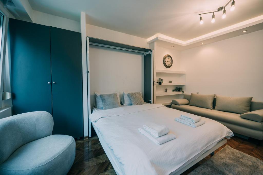 White City Nest - 2