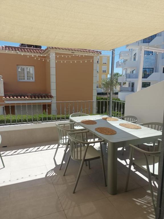 Picasso Beach House - 5
