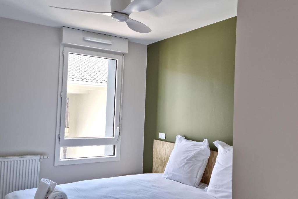 Appart lumineux pour 6 avec balcon et parking - 3