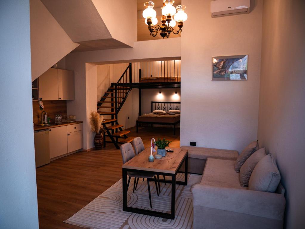 Central Nest Apartments - 1