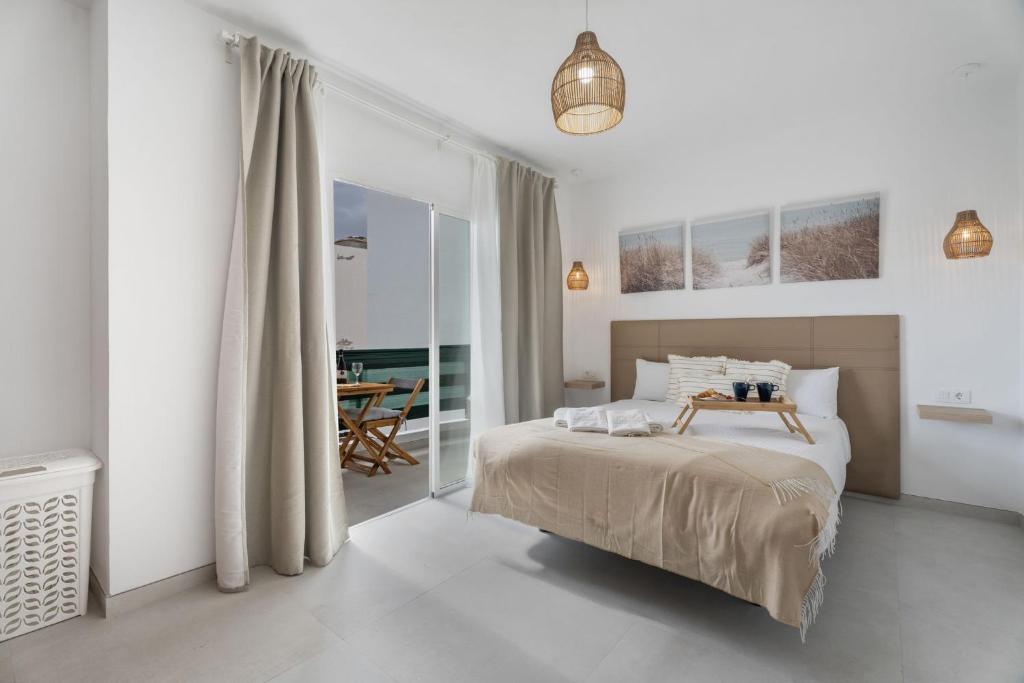 Charming Apartment in Arona Comfort and Convenience Await - 2