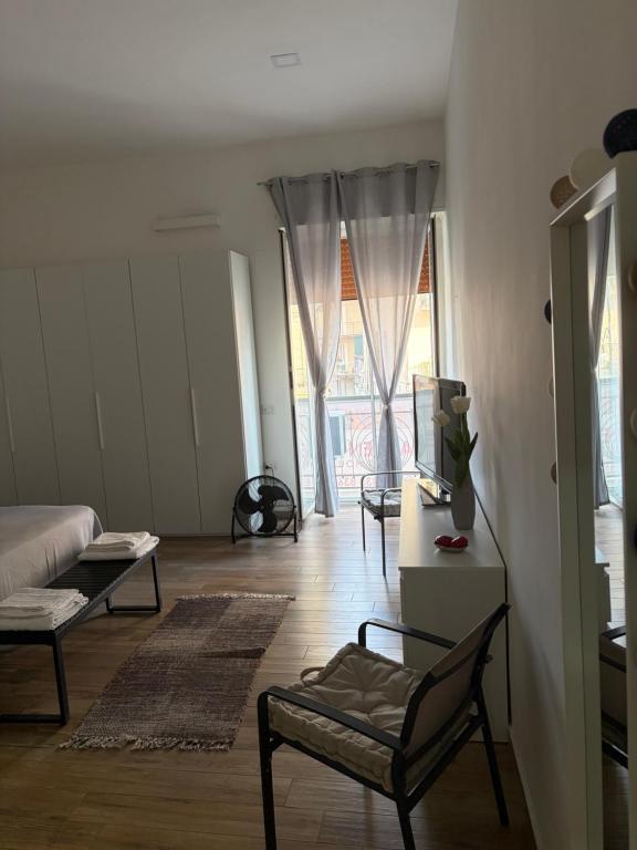 Carpenters Guest House - 2