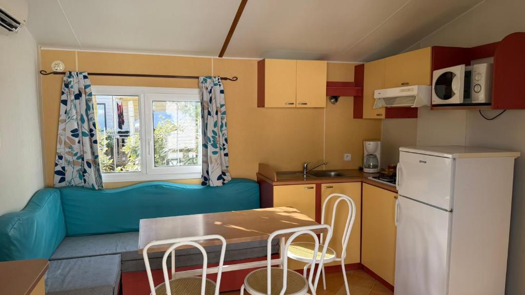 Mobil-home Valras Plage - 150m de la plage - Piscine, Hammam, Jacuzzi - 3