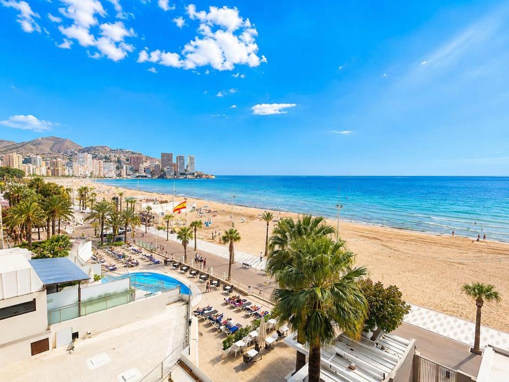 Primera línea playa levante Benidorm - 1