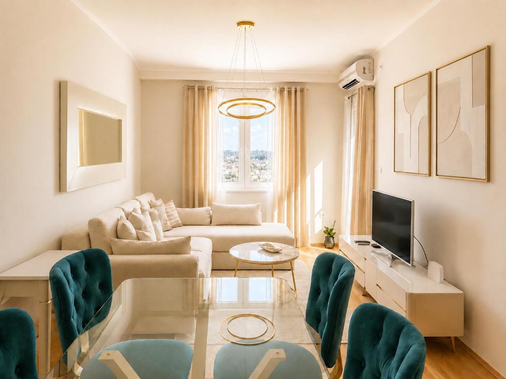 MareSol Apartment Budva with Sea View Terrace - 3