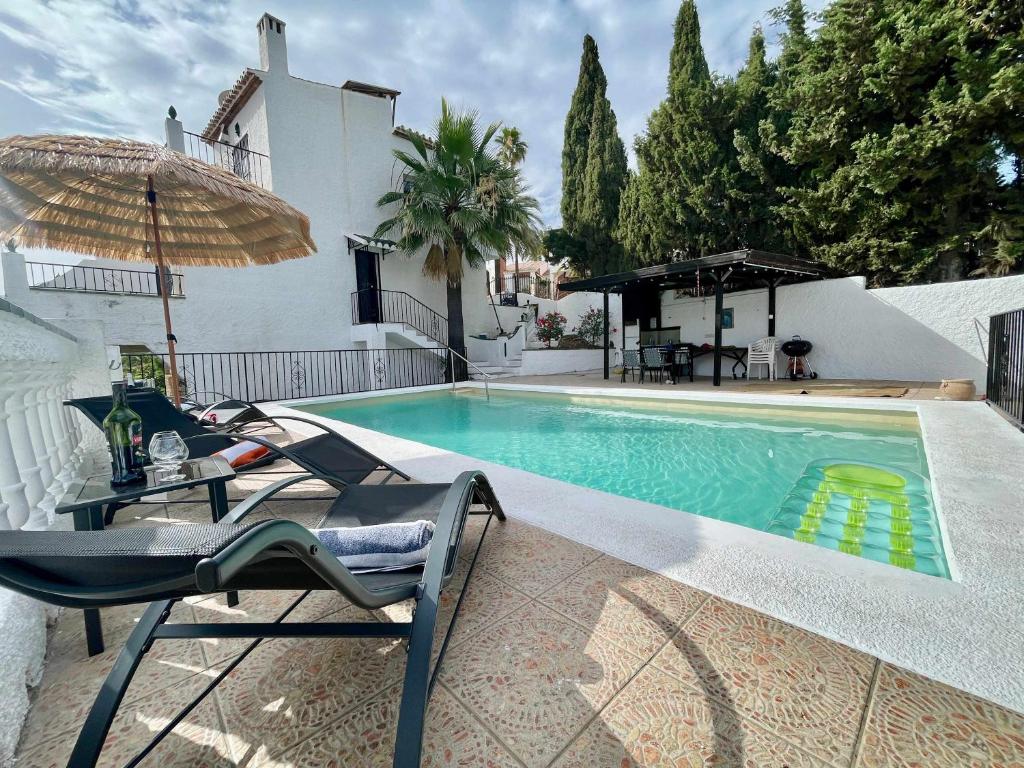 Villa con jardin y piscina privada zona Burriana - 1