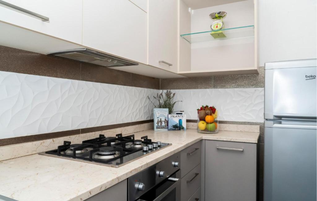2 Bedroom Stunning Apartment In Porto Cesareo - 5