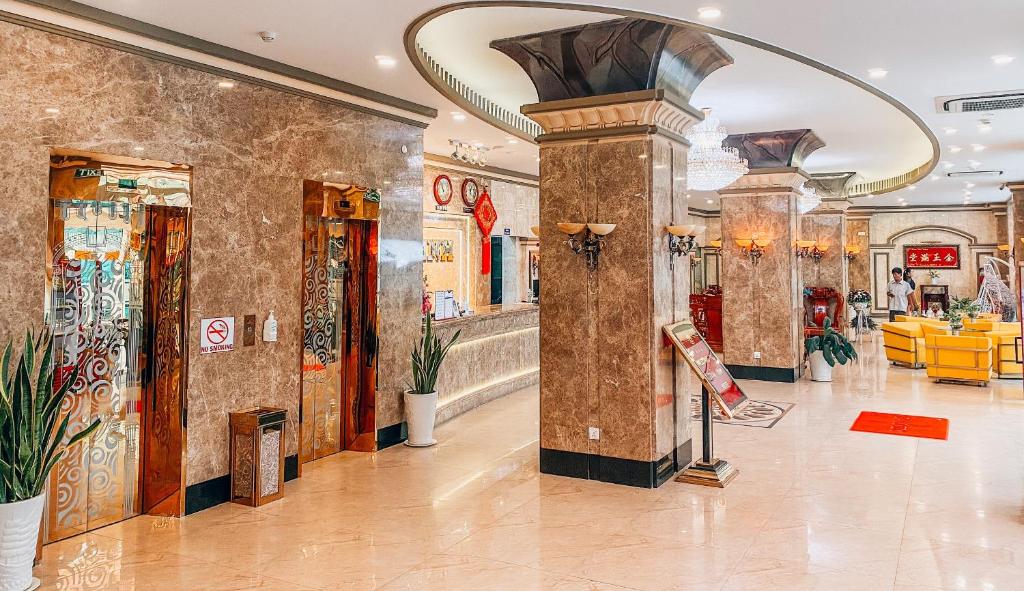 陈荣酒店 (Tran Vinh Hotel)