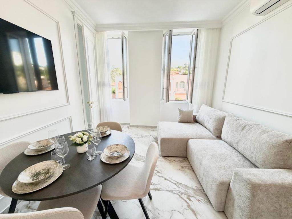 Bright Apartment with Garden Near Beach - 1