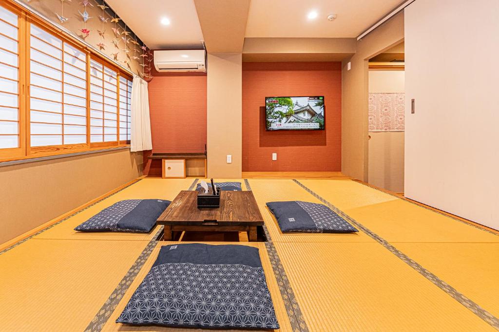 FITINN Akihabara - Walk to JR Station