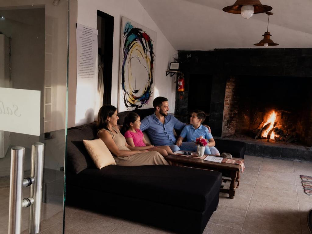 Buenos Aires de Ezeiza - Resort Vacacional - Amenities Premium en zonas a compartir - 3 Departamentos full - Desayuno, Netflix y Disney incluidos - Otra forma de Vacacionar - 4