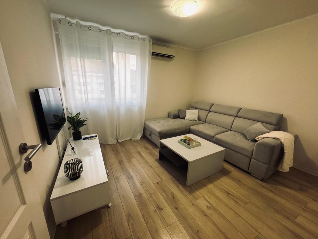 Bloom Apartment - 3