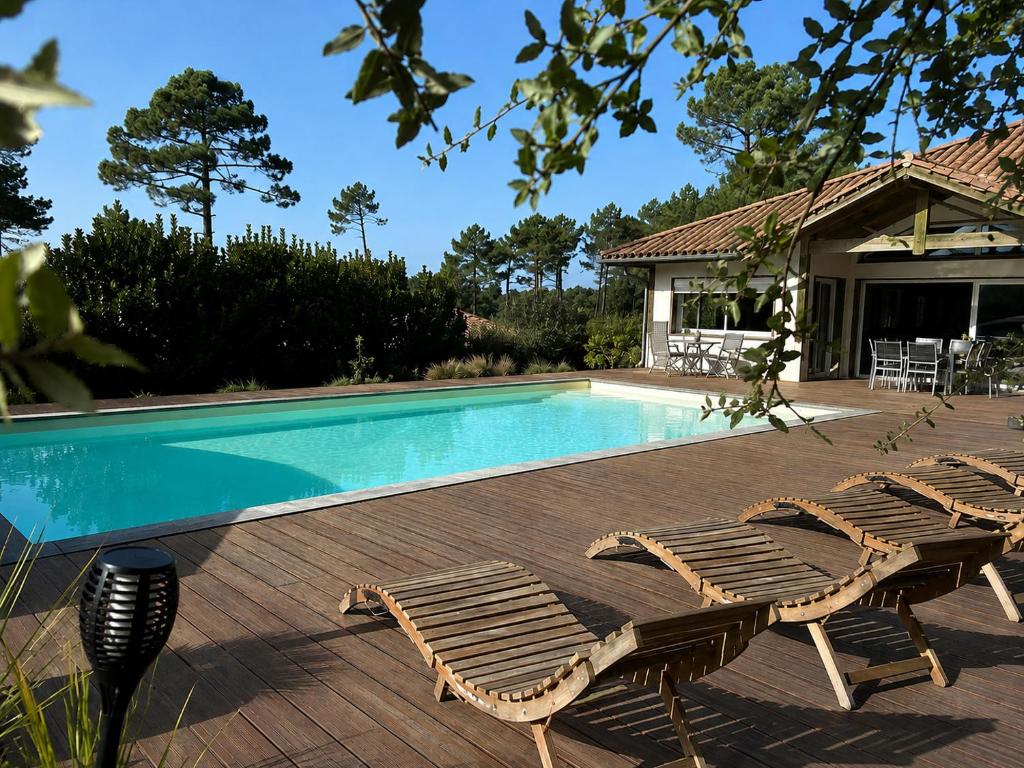 Les Chênes Lièges grande villa avec piscine - 2