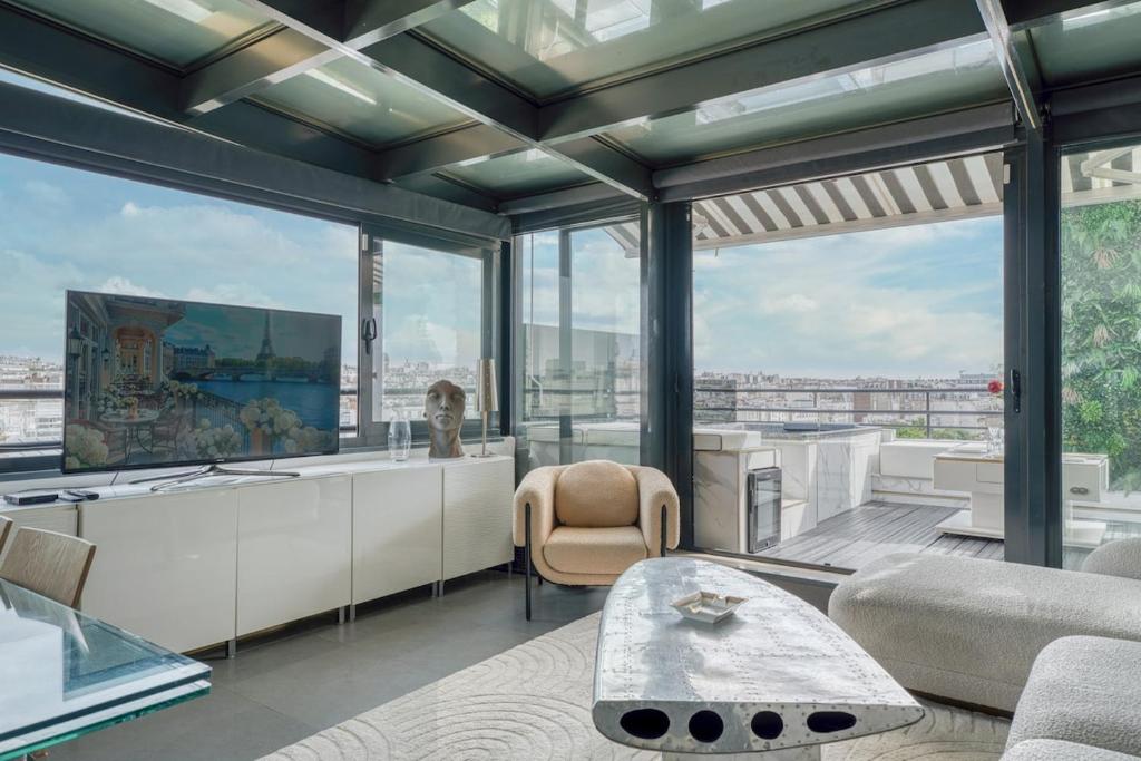 Penthouse with Jacuzzi Top floor Paris 17th arrondissement - 2
