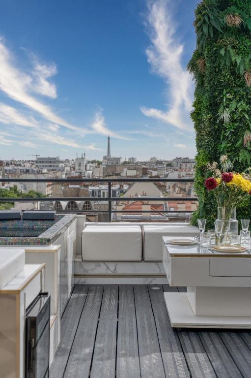 Penthouse with Jacuzzi Top floor Paris 17th arrondissement - 1