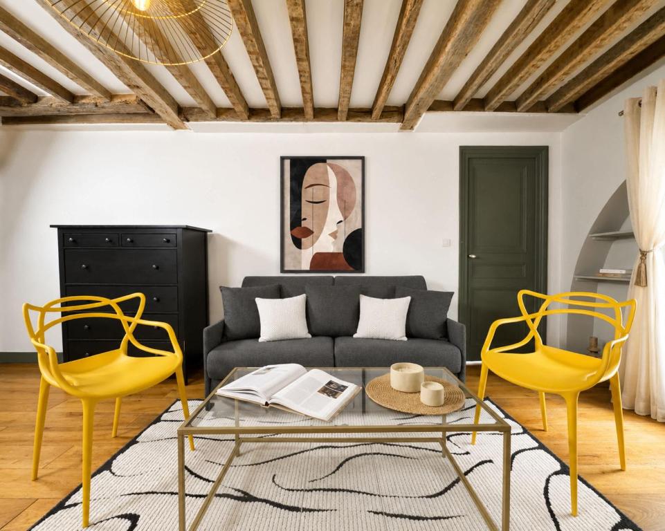 Authentic parisian property in the Marais - 5
