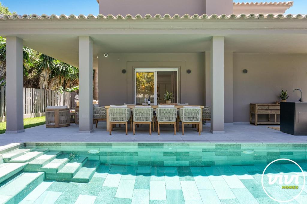 ViVi Homes - Villa Sandline - Private Pool - Garden - 1
