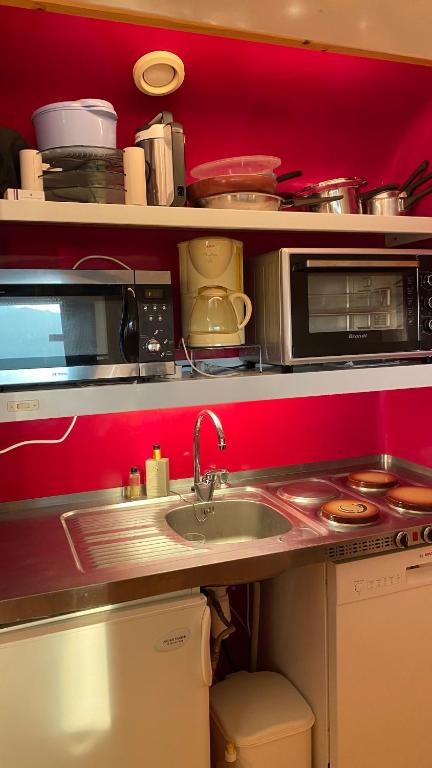 Arc 1800, comfortable accommodation sleeps 4 to 6 - 5