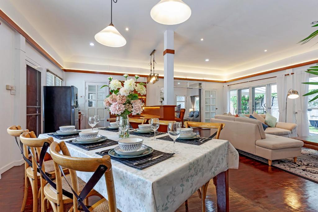 Lanna Private Pool Villa 5min Nimman
