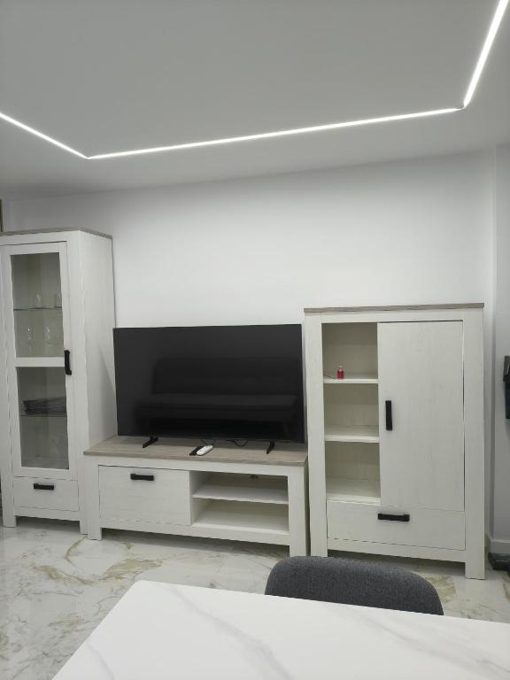 Alicante Modern Urban Apartment - Downtown & Cozy #2 - 4