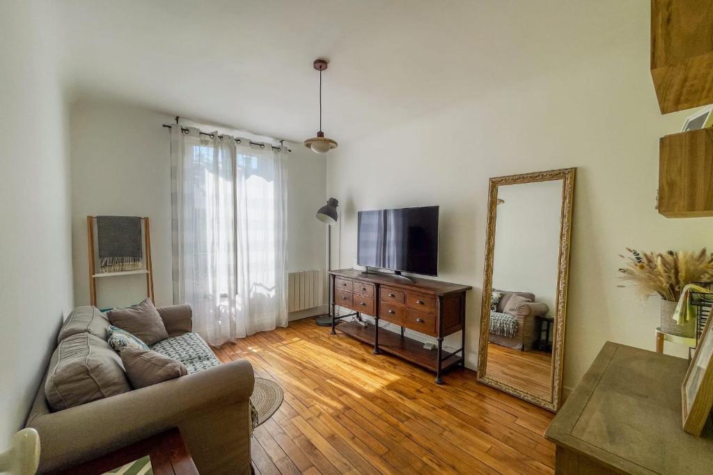 Appartement lumineux vue sur toits - 2