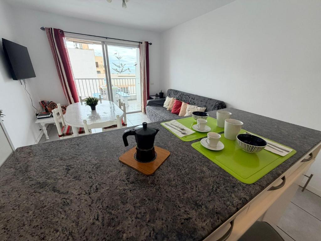 Sea View Apartment in Las Galletas - 5