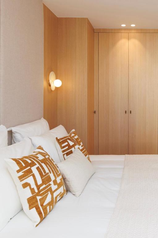 Waterfront Luxury - 5
