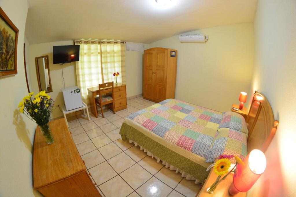 Hotel Posada Don Pantaleon photo