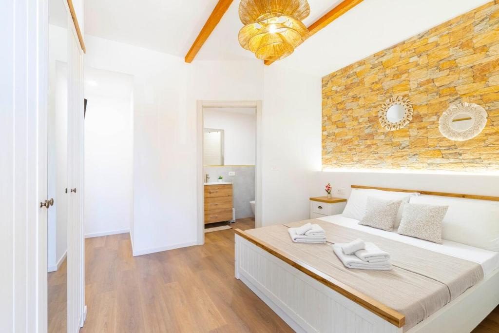 Stone Sail Suite - 4