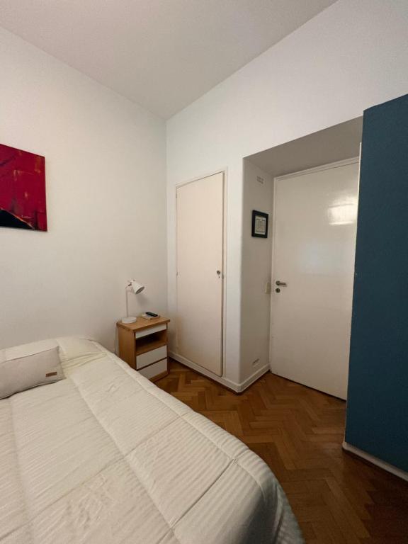 Confortable Habitacion en casa particular con baño compartido - 3