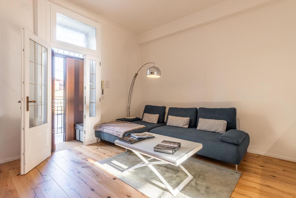 Elegant, Modern & Luxury apt with All Comforts - 2