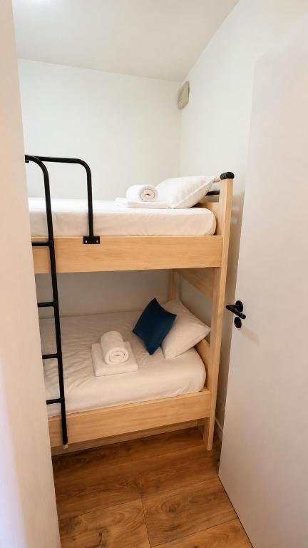 Holiday apartment Private parking Beach - 4