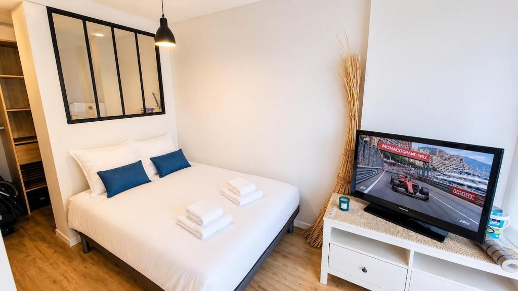 Holiday apartment Private parking Beach - 3