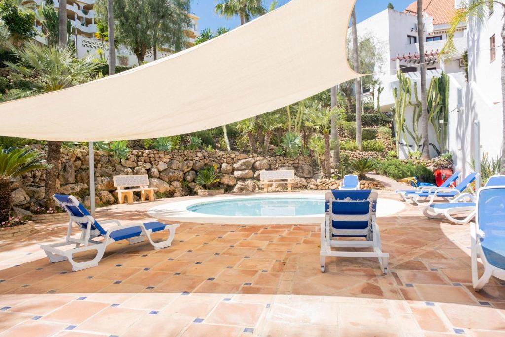 Modern 3 bedroom apt walking distance to Puerto Banus - 2