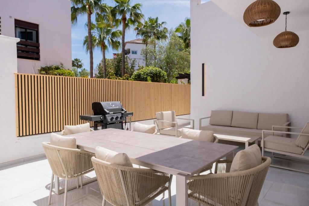 Modern 3 bedroom apt walking distance to Puerto Banus - 3