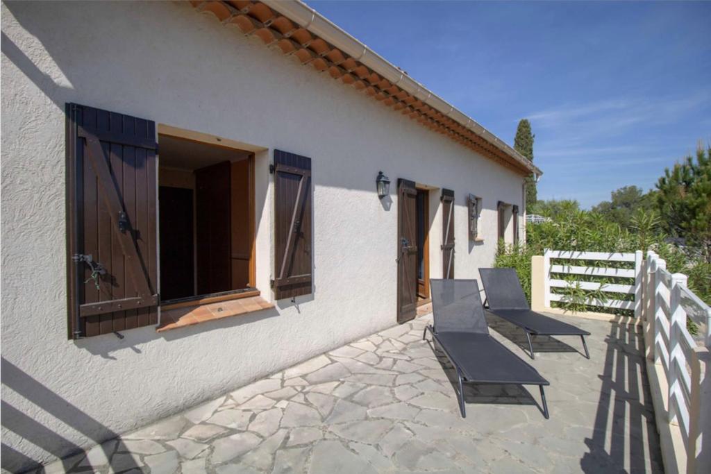 Large Spacious House In Fréjus - 5