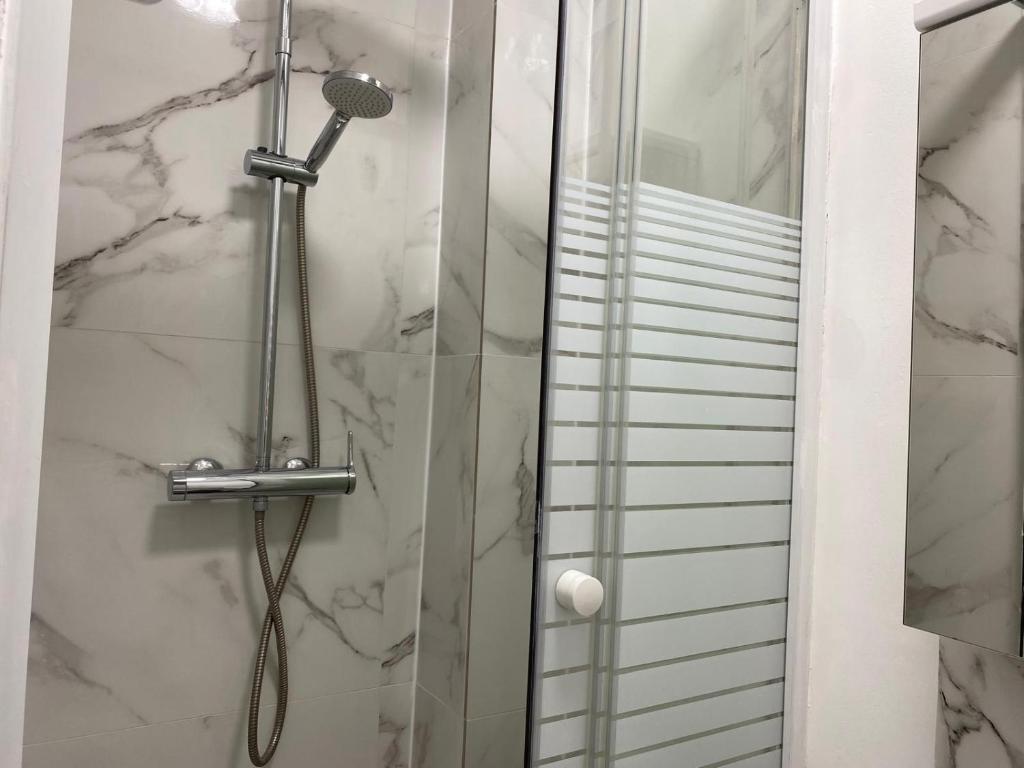 142 Suite Anceau - Cosy Apartment Paris Center - 2