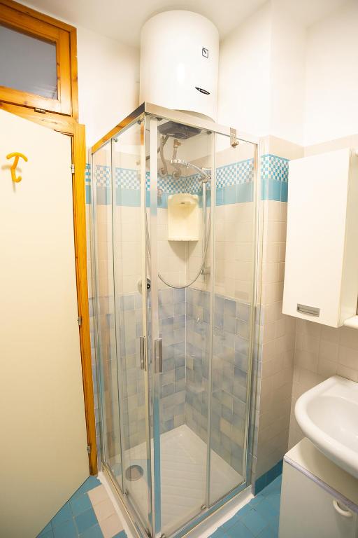 Trilocale fronte mare con piscina condominiale - 5