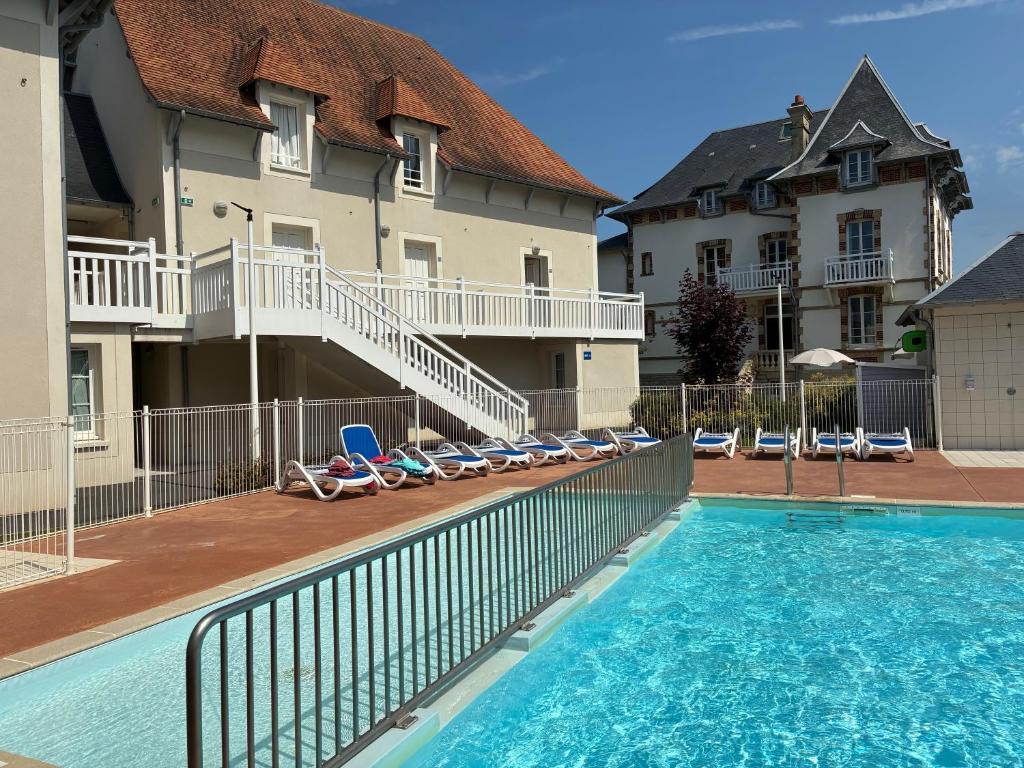 Duplex 6pers Piscine Chauffée Plage Centre Ville à pieds - 1
