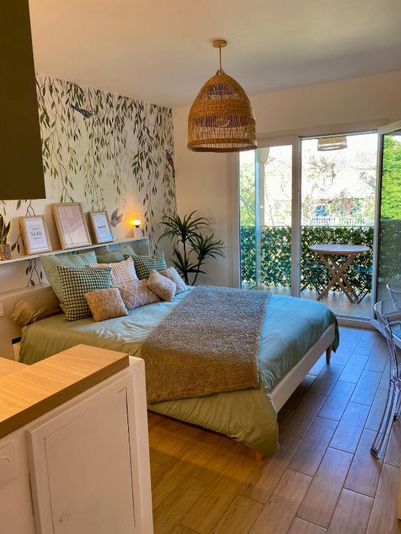 ChezLisa - Cozy Studio with Terrace and Parking - 1