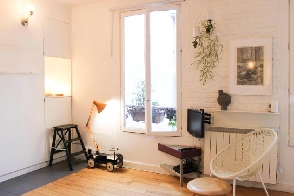Studio charmant avec cour près du Père-Lachaise - 1
