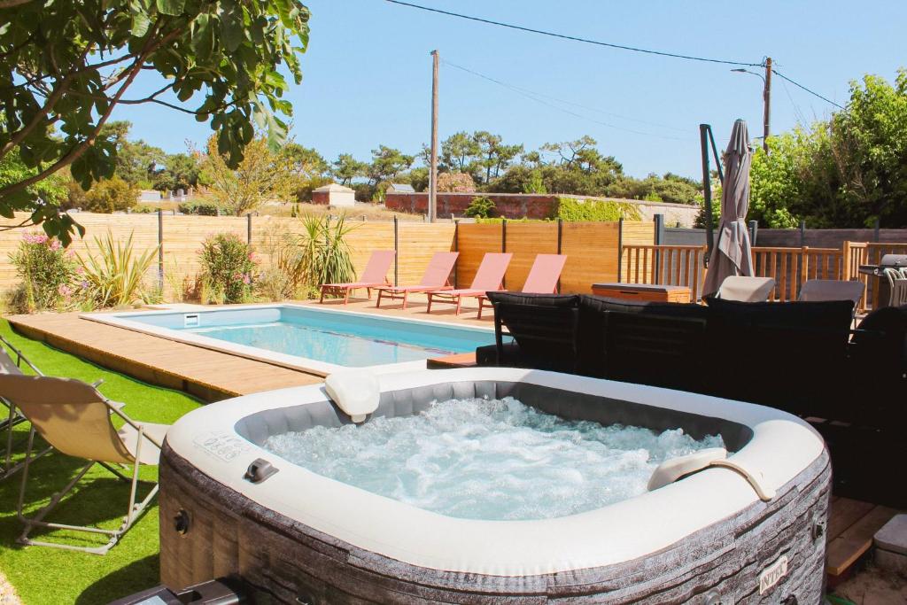 Maison Bleue 8 à 10pers avec Piscine - 1